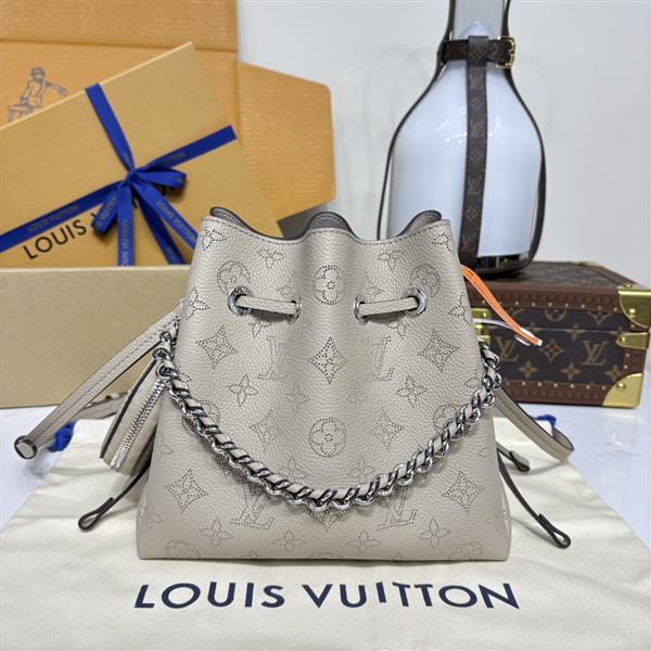 2026124175355262 570